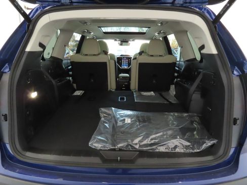 New 2026 Subaru Ascent Limited image 25