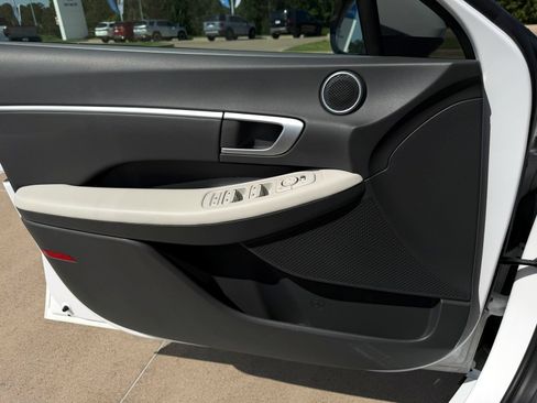 Used 2025 Hyundai Sonata SEL FWD image 26