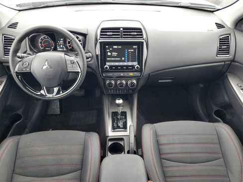 Used 2023 Mitsubishi Outlander Sport SE image 24