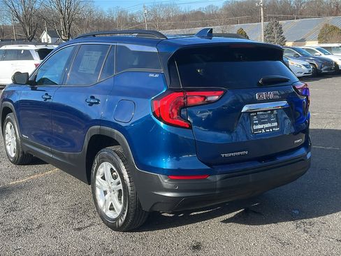 Used 2019 GMC Terrain SLE w/ Driver Convenience Package image 4