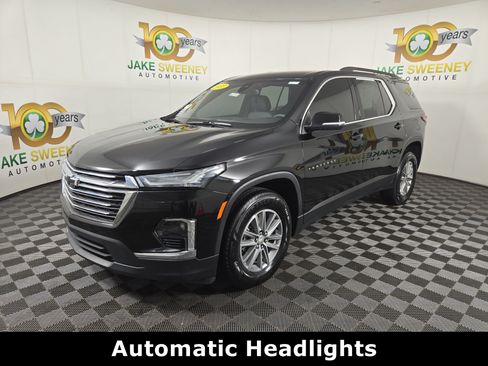 Certified 2023 Chevrolet Traverse LT FWD image 3