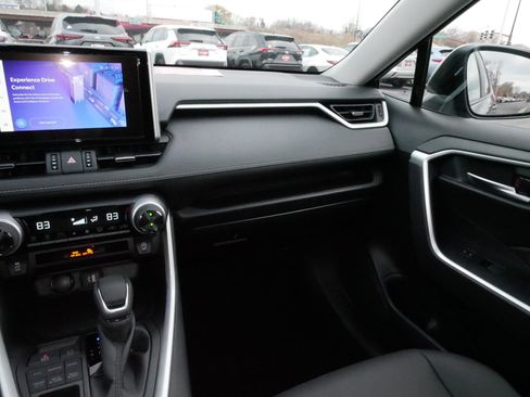 Certified 2025 Toyota RAV4 XLE Premium image 12