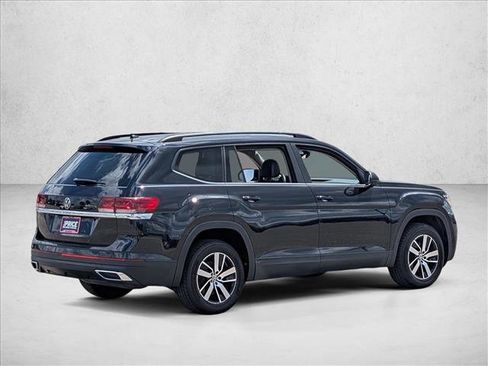 Used 2022 Volkswagen Atlas SE FWD image 5