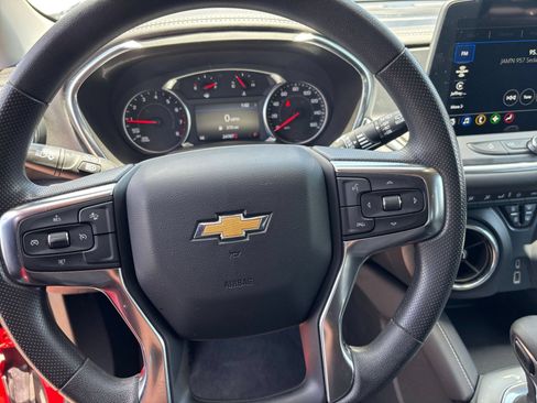 Used 2025 Chevrolet Blazer LT FWD image 24