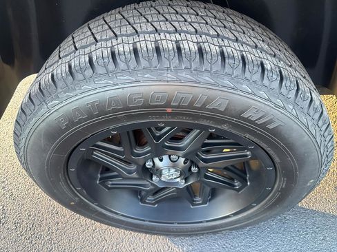 Used 2015 RAM 1500 Express AWD/4WD image 24