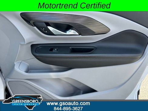 Used 2021 GMC Terrain SLT w/ LPO, Bright Accent Package AWD/4WD image 30