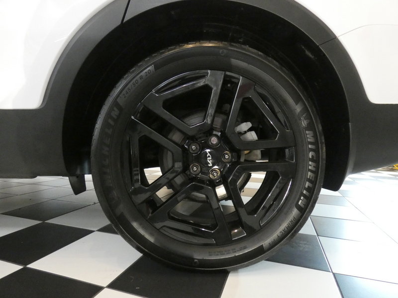Used 2024 Kia Telluride AWD image 7