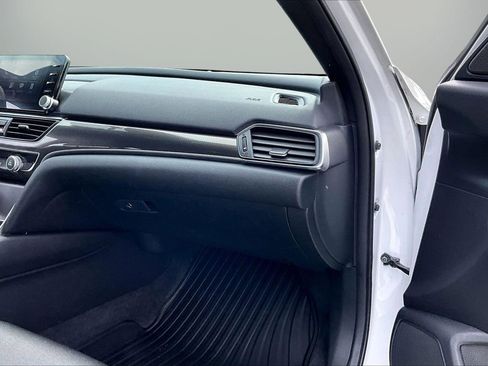 Used 2022 Honda Accord Sport image 19