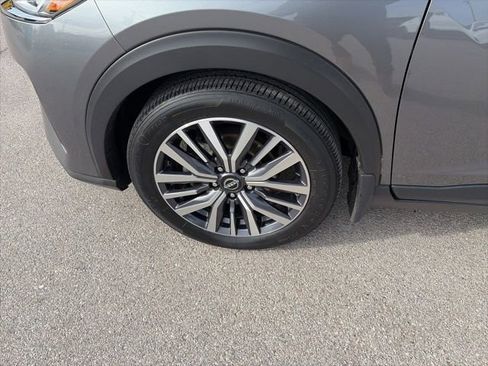 Used 2023 Nissan Kicks SV image 28