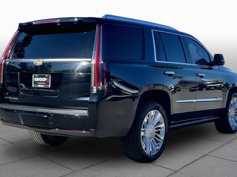 Used 2016 Cadillac Escalade Platinum AWD/4WD image 13