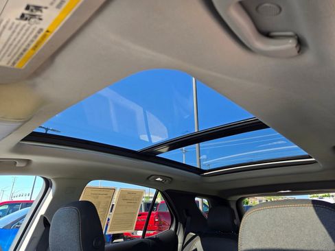 Used 2018 Chevrolet Equinox LT w/ Sun & Infotainment Package AWD/4WD image 25