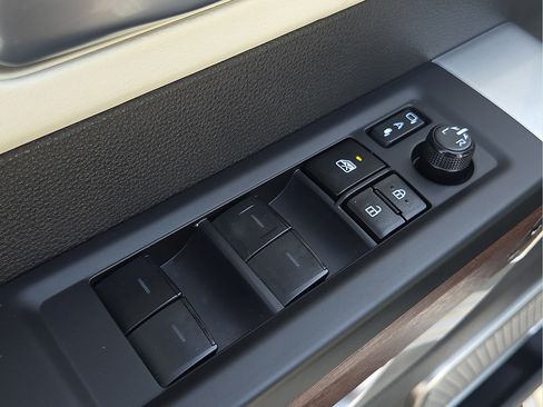 Used 2024 Toyota Sequoia Capstone AWD/4WD image 14