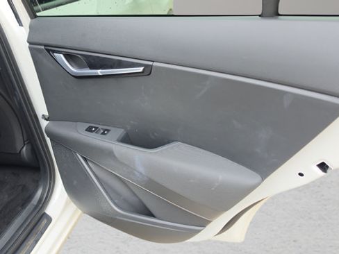 Used 2024 Kia Niro Wave w/ Wave Preserve Package FWD image 28