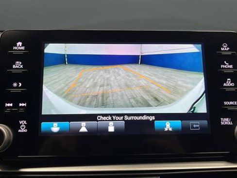 Used 2021 Honda Accord Touring image 14