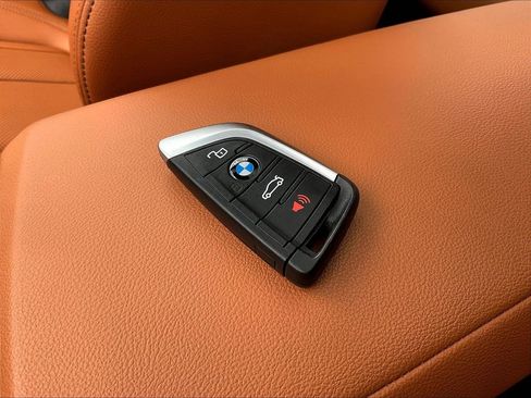 Used 2023 BMW 330i xDrive Sedan w/ Premium Package AWD/4WD image 35