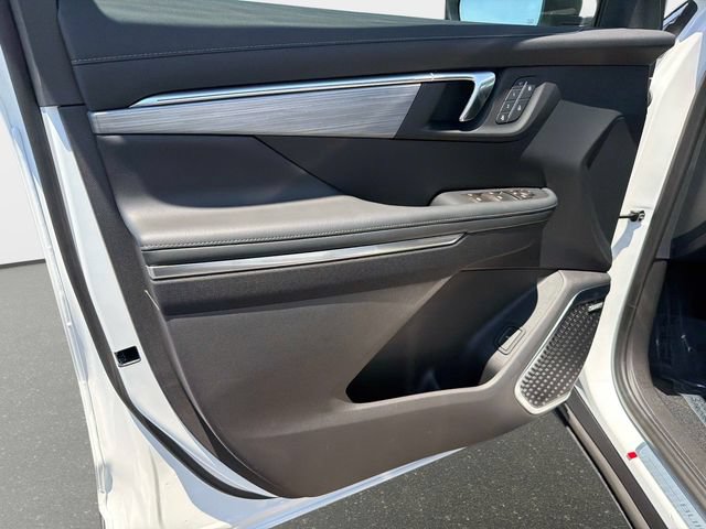 New 2026 Buick Enclave Preferred w/ Power Package FWD image 17