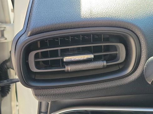 Used 2020 Toyota Prius LE w/ Carpet Mat Package image 29