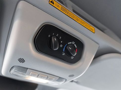 Used 2017 Ford Transit 150 XLT image 29