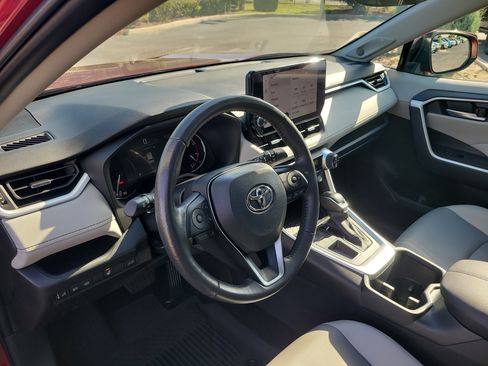 Used 2025 Toyota RAV4 XLE Premium w/ Weather Package FWD image 20