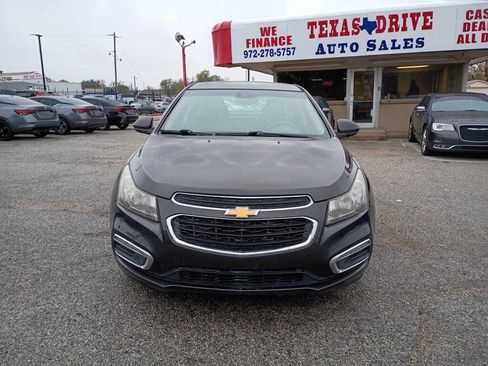 Used 2015 Chevrolet Cruze LT image 3