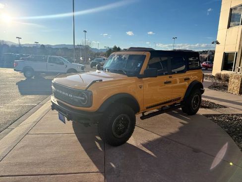 Used 2021 Ford Bronco Badlands AWD/4WD image 3