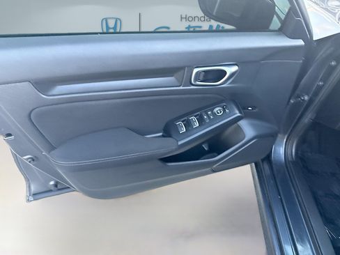 Certified 2024 Honda Civic Sport image 19