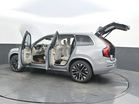 New 2026 Volvo XC90 B6 Ultra w/ Protection Package AWD/4WD image 40