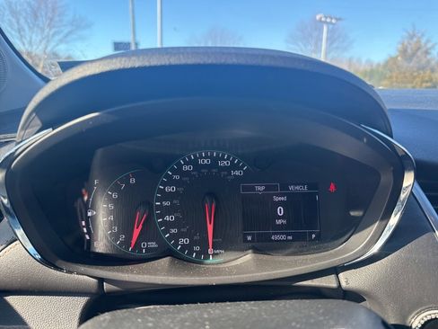 Used 2020 Chevrolet Trax LT w/ LT Convenience Package image 10