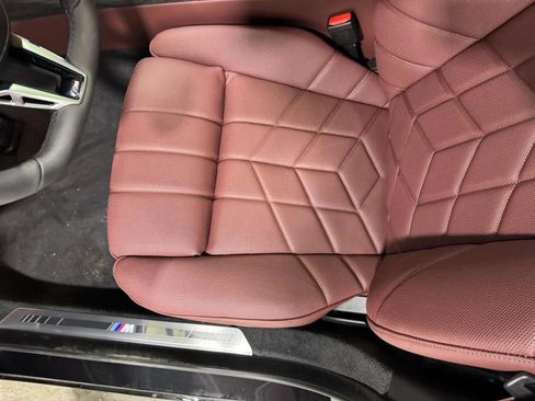 New 2026 BMW 760i xDrive w/ Executive Package image 24