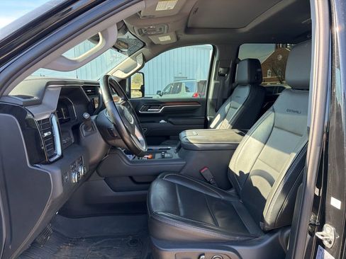 Used 2024 GMC Sierra 2500 Denali w/ Denali Reserve Package image 13