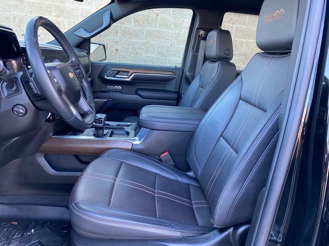 Used 2024 Chevrolet Silverado 1500 High Country AWD/4WD image 11