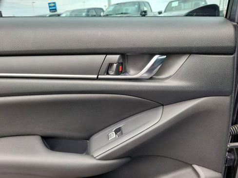 Used 2019 Honda Accord Sport image 15