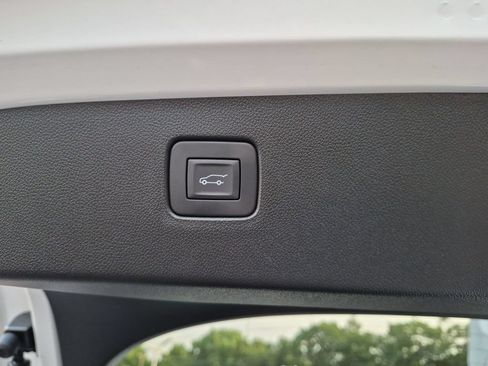 New 2026 Buick Envista Sport Touring w/ Convenience I Package FWD image 19