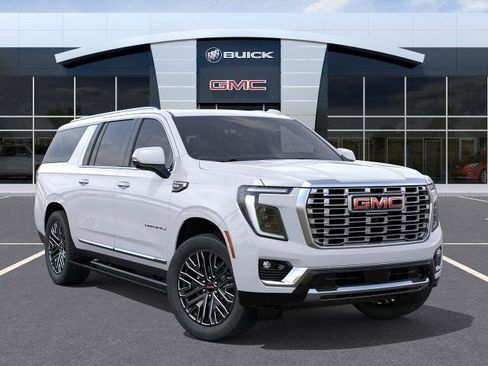 New 2025 GMC Yukon XL Denali w/ Sun & Power Step Package image 7