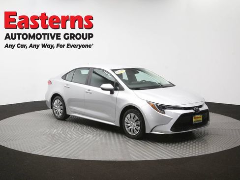Used 2022 Toyota Corolla LE FWD image 48