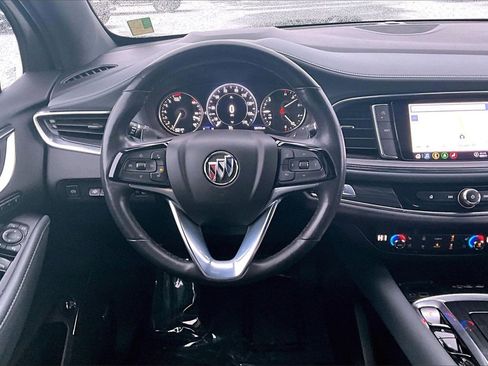 Used 2024 Buick Enclave Premium image 5
