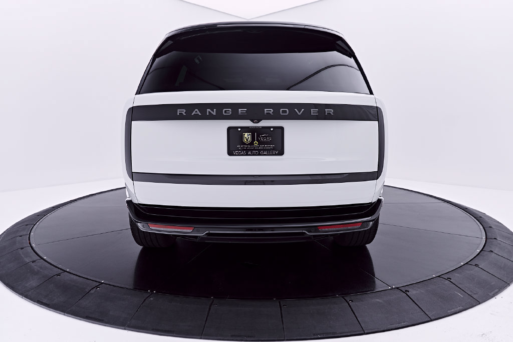 Used 2025 Land Rover Range Rover SE AWD/4WD image 13