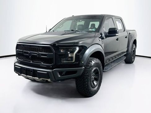 Used 2018 Ford F150 Raptor w/ Equipment Group 802A Luxury AWD/4WD image 3