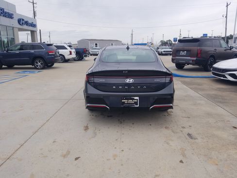 New 2026 Hyundai Sonata SEL FWD image 6