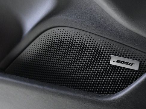 Certified 2025 Porsche Taycan 4 Cross Turismo image 22