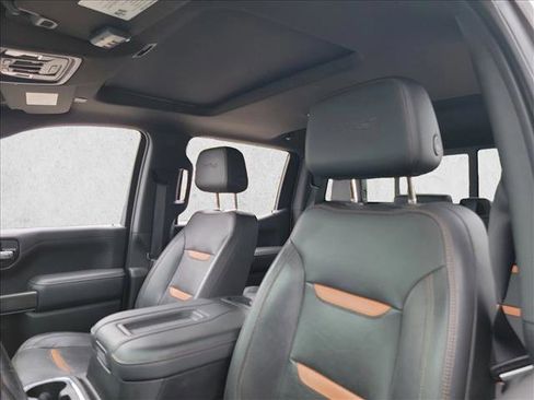 Used 2020 GMC Sierra 1500 AT4 w/ AT4 Carbonpro Edition image 13