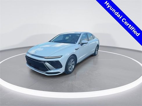 Certified 2025 Hyundai Sonata SE image 4