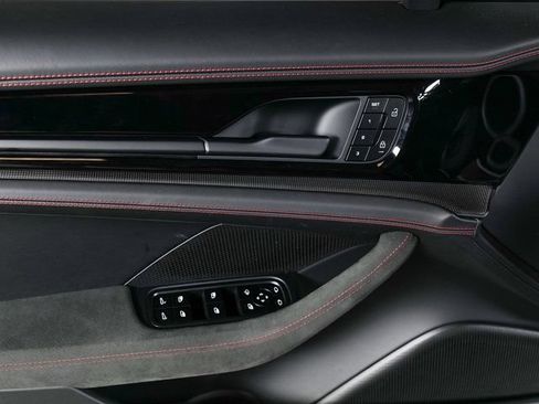Certified 2025 Porsche Panamera GTS AWD/4WD image 30