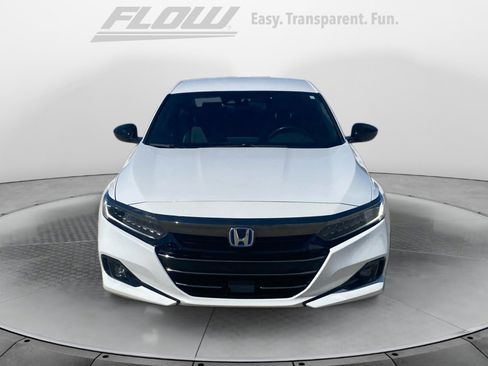 Used 2022 Honda Accord Sport image 2