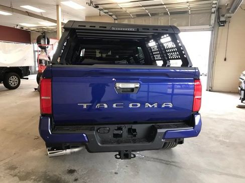 Certified 2025 Toyota Tacoma Limited AWD/4WD image 7