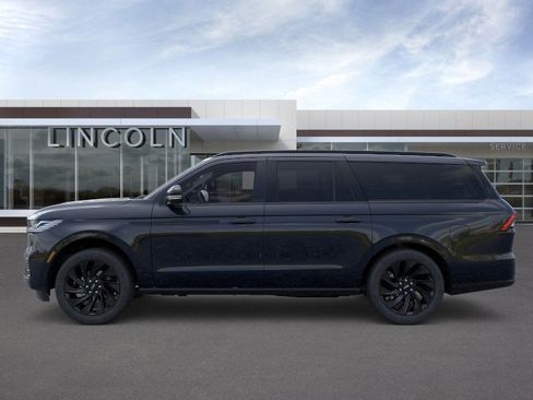 New 2025 Lincoln Navigator L Reserve w/ Jet Appearance Package image 3