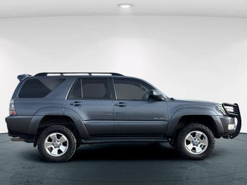 Used 2005 Toyota 4Runner SR5 image 6