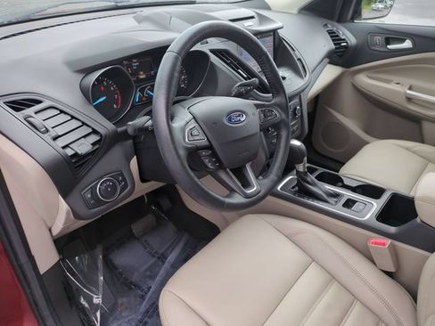 Used 2017 Ford Escape SE w/ SE Leather Comfort Package FWD image 15