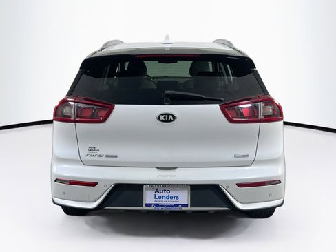 Used 2019 Kia Niro Touring image 6