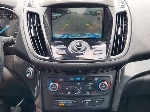 Used 2017 Ford Escape Titanium AWD/4WD image 17